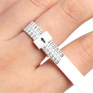 リングサイズの測り方とサイズを選ぶ際の注意点…