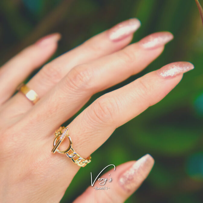 Mantel Ring
