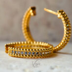 Triple grain Hoop Pierce