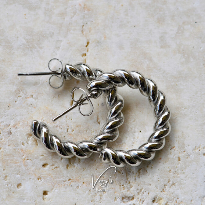 Spiral Twist Pierce 20mm