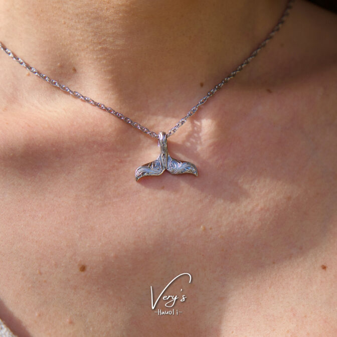 Whale Tail Top