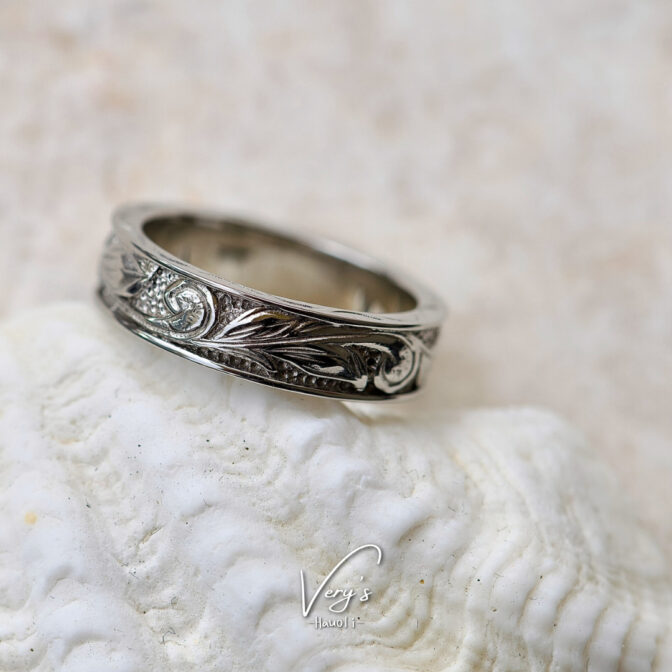 Deep Carving Ring