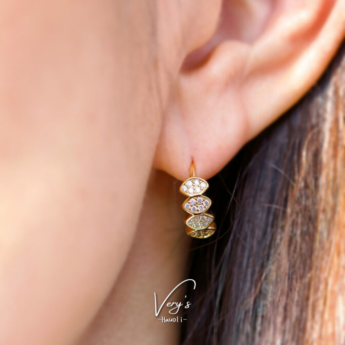 Eye Stone Hoop Pierce