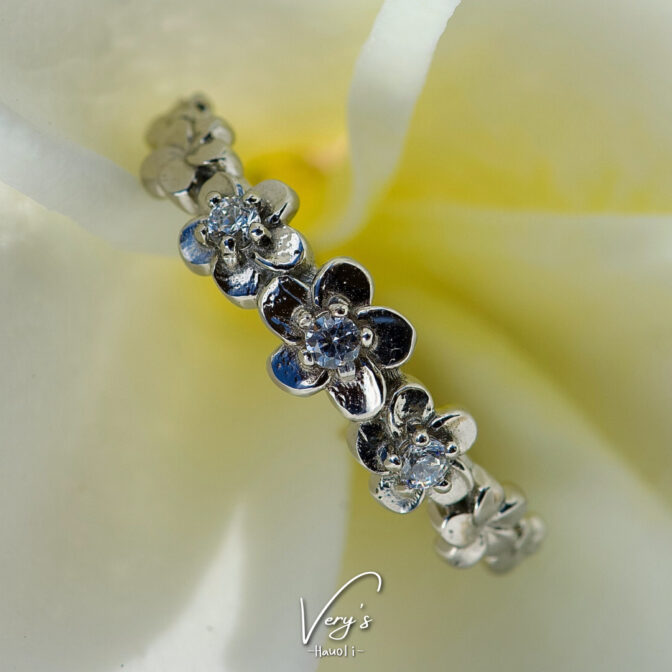 Zirconia Plumeria Ring