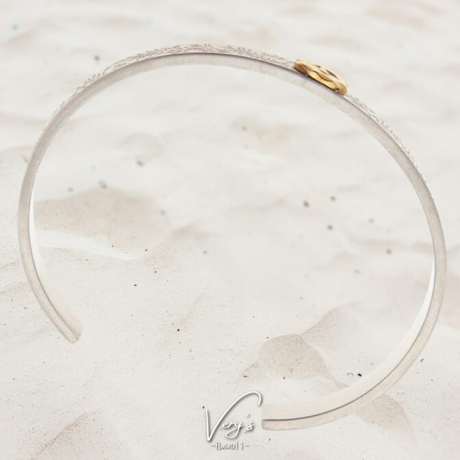Eagle Bangle Arabesque design