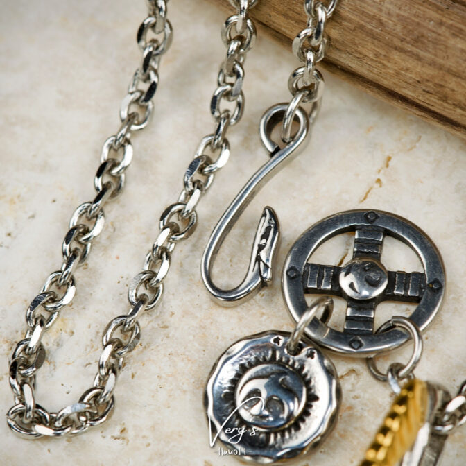 Eagle Stone Wheel Chain