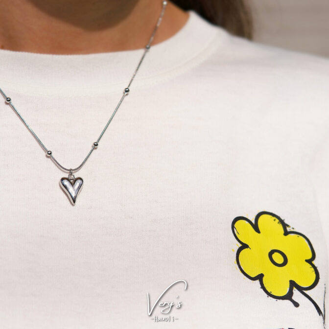Line Heart Necklace
