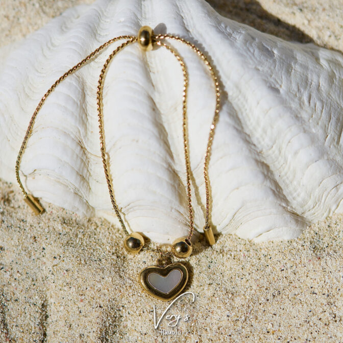 Heart Shell Bracelet