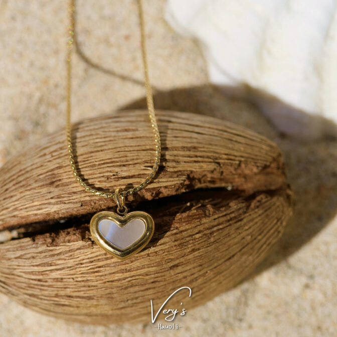 Heart Shell Necklace